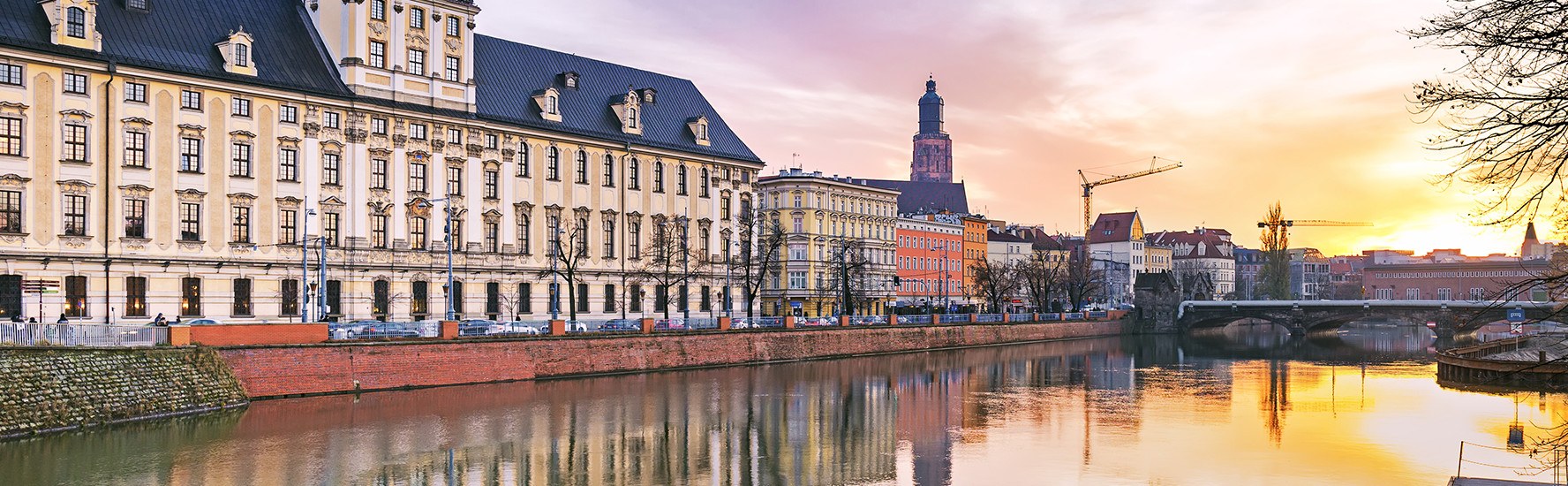 The city is a recognised university hub due to leading scientific and educational centers in Wroclaw, which attracts talents from all over the world. 