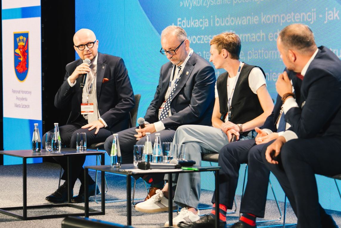 Local government representatives from all over Poland met in Wroclaw. The 18th Smart City Forum has been launched