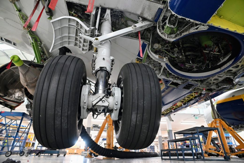 Landing gear of Ryanair aircraft during servicing.